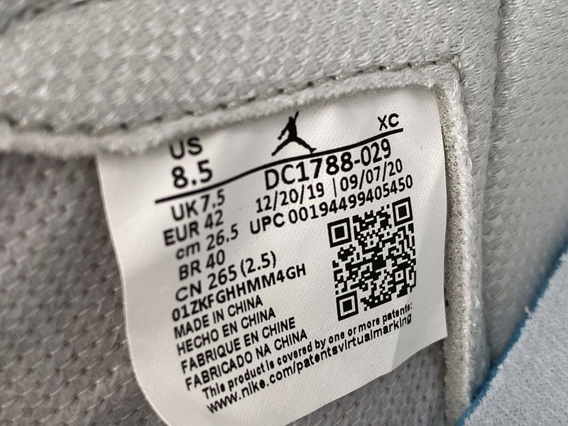 Air Jordan 1 High OG Japan